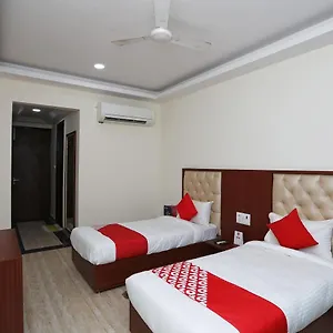 Oyo 19122 Mastana Palace Hotel
